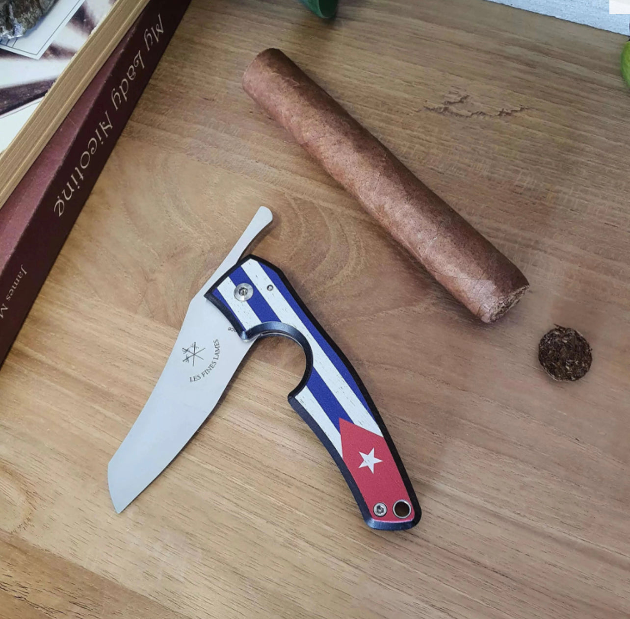 LFL • LE PETIT • Flag • Cuba Dark