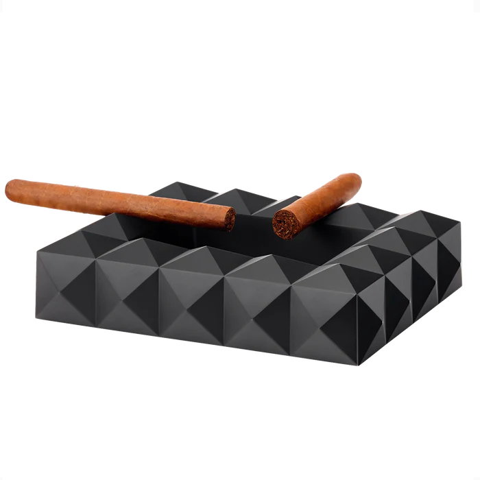 Colibri • Quasar Ashtray • Black